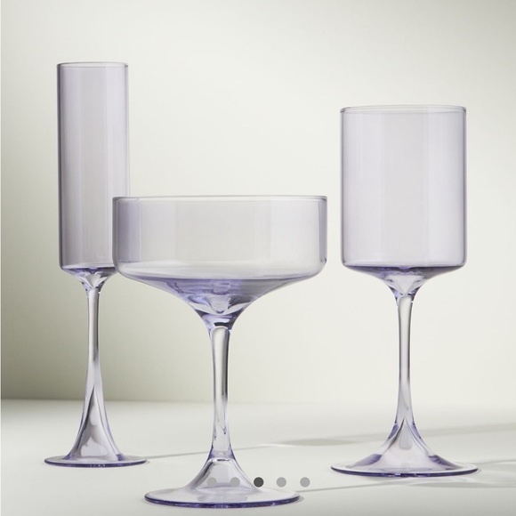 Lilac Morgan Glass Flutes - Picture 5 of 16